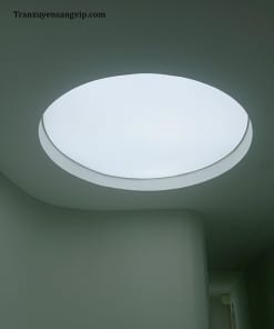 Trần Xuyên Sáng Cho Cửa Hàng Quần Áo