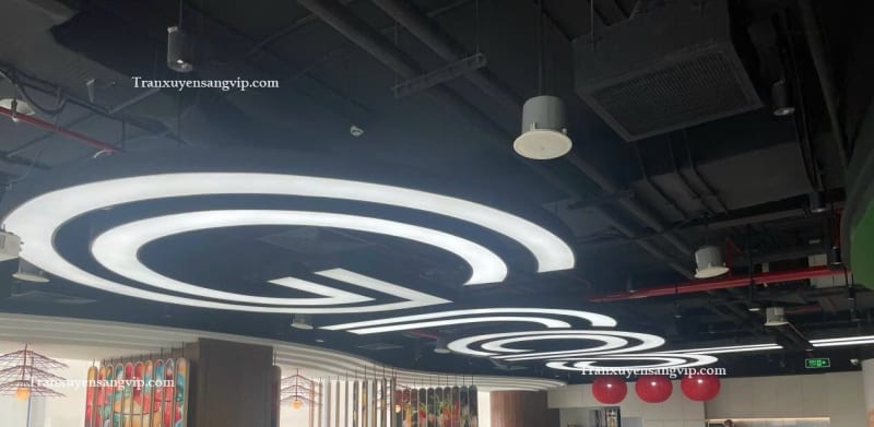 Trần Xuyên Sáng Trắng Tại Hồ Chí Minh