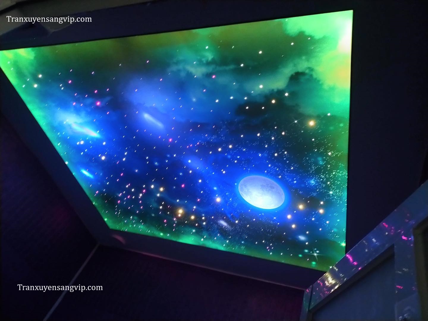 den-led-xuyen-sang-cho-phong-ngu-1 Đèn Led Xuyên Sáng Cho Phòng Ngủ