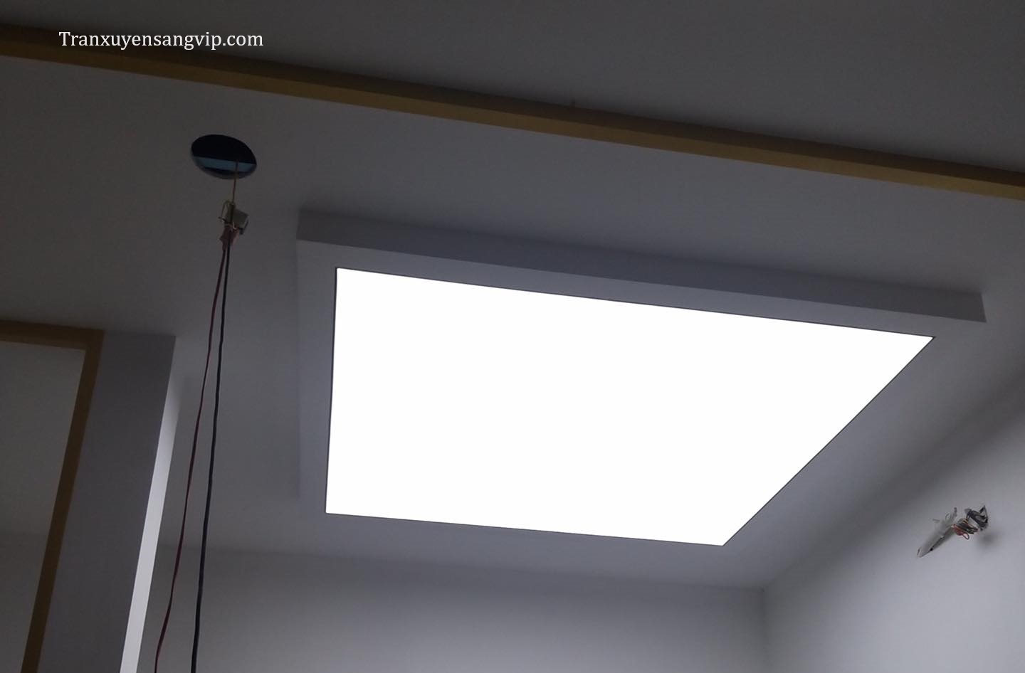 den-led-xuyen-sang-dep-3 Đèn Led Xuyên Sáng Đẹp