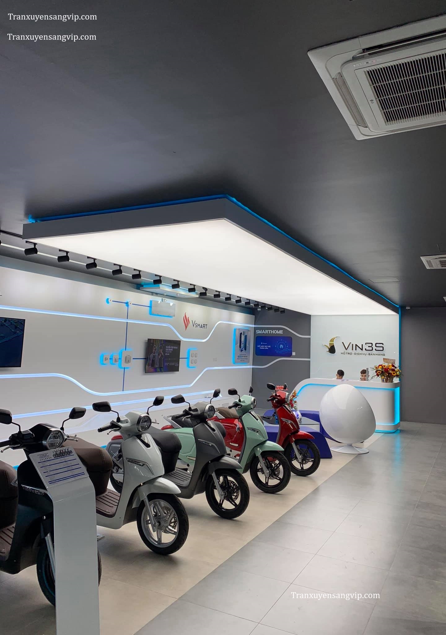 thi-cong-tran-led-trang-cua-hang-xe Thi Công Trần Led Trắng Cửa Hàng Xe
