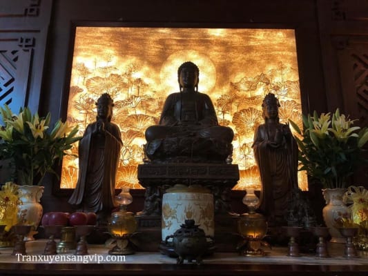 Trần Xuyên Sáng Cho Phòng Thờ