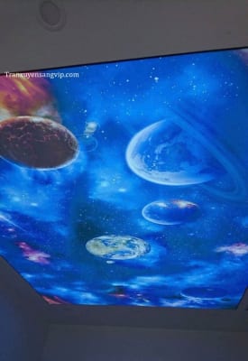 Trần Xuyên Sáng Cho Quán Bar