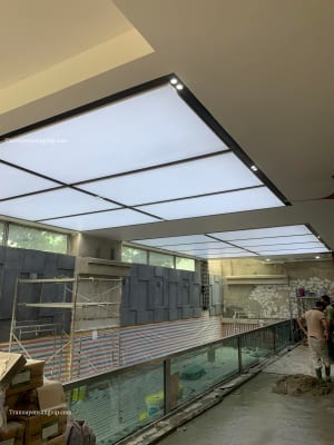 Trần Xuyên Sáng Tại Trung Tâm Thương Mại