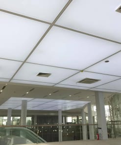 Trần Xuyên Sáng Trắng Trung Tâm Thương Mại