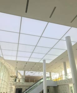Trần Xuyên Sáng Trắng Trung Tâm Thương Mại