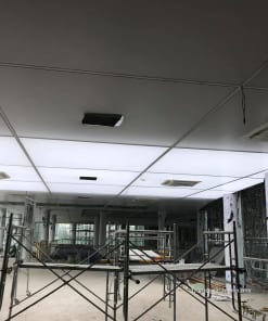 Trần Xuyên Sáng Trắng Trung Tâm Thương Mại